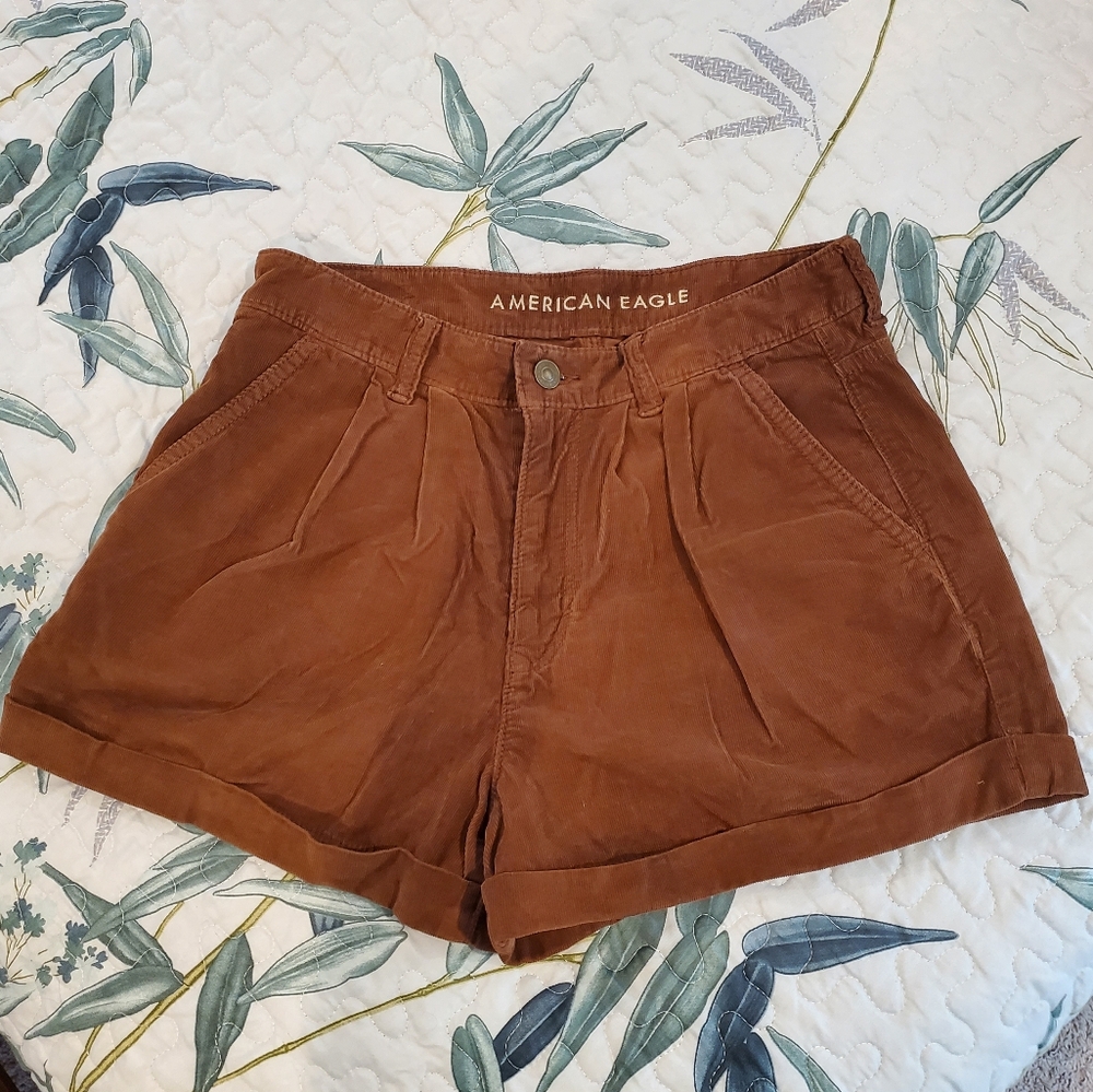 Shorts Carmel Brown